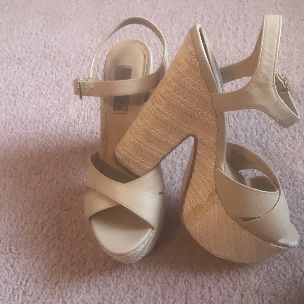 Shoes - Picture 2 of 2